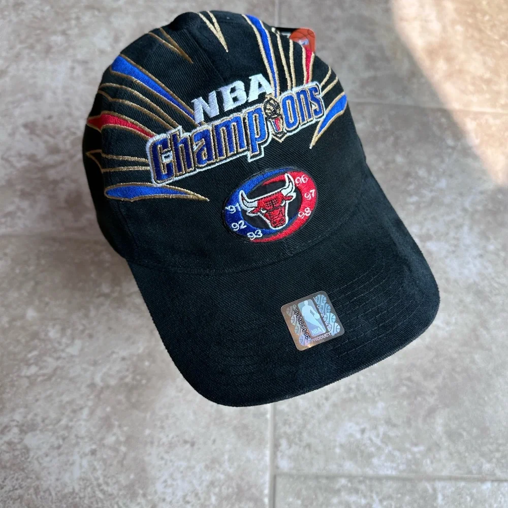Vtg Dead stock 1998 Starter Chicago Bulls 6 NBA Champion hat